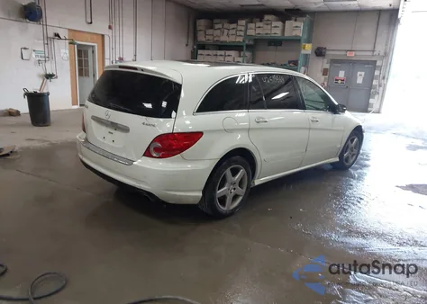 2010 Mercedes-Benz R 350 4Matic z USA, uszkodzony, nr VIN 4JGCB6FE0AA110339